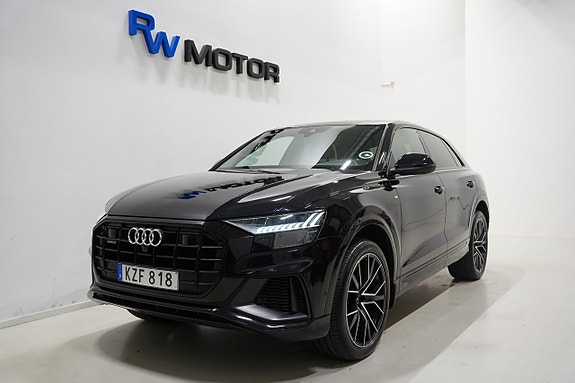 Audi Q8 2 of 30