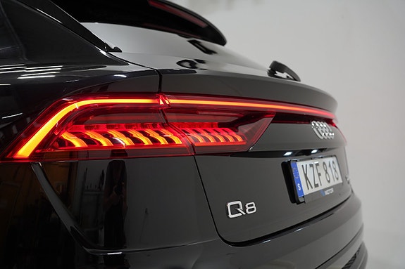 Audi Q8 7 of 30