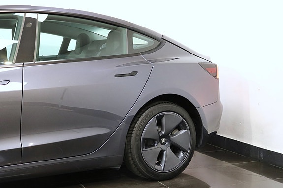 Tesla Model 3 24 of 24