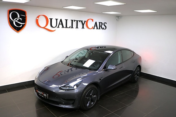 Tesla Model 3 18 of 24