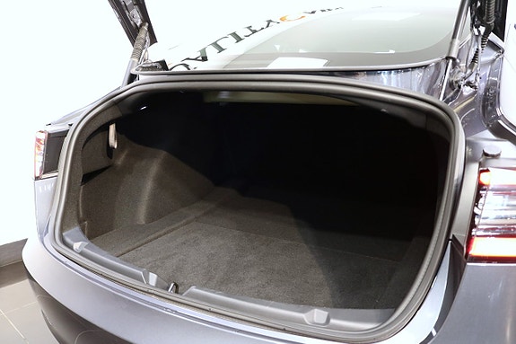 Tesla Model 3 22 of 24