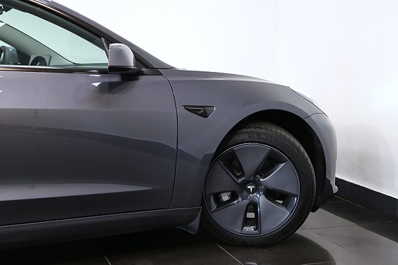 Tesla Model 3 23 of 24