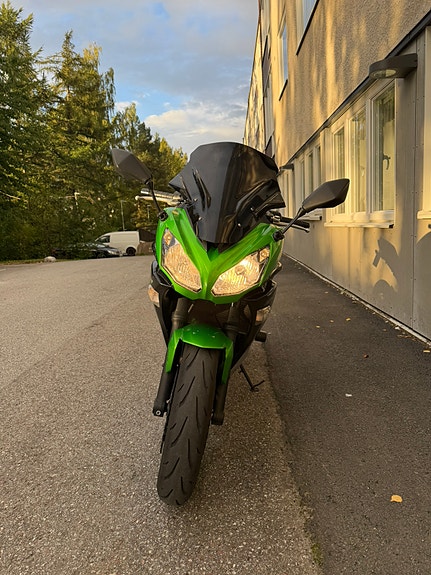 Kawasaki Ninja ER-6F 3 of 8