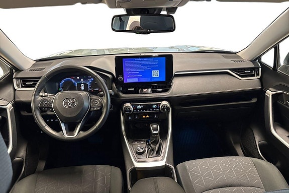 Toyota RAV4 10 of 21