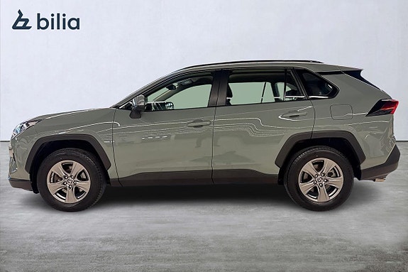 Toyota RAV4 3 of 21