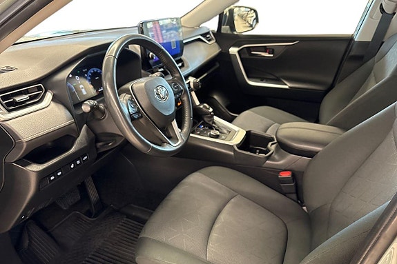 Toyota RAV4 14 of 21