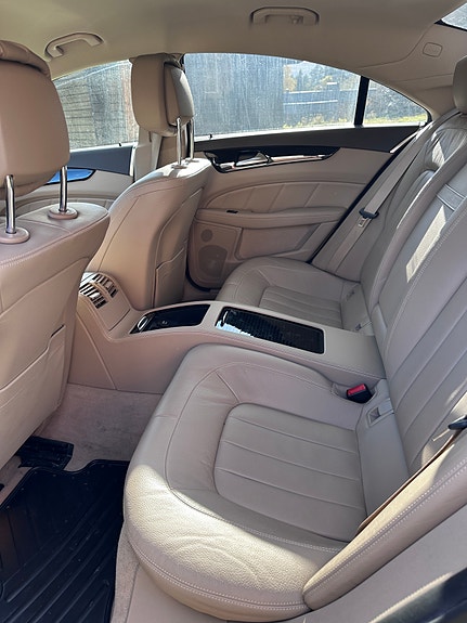 Mercedes-Benz CLS350 11 of 11