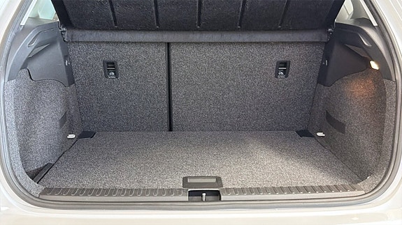 Seat Arona 10 of 21