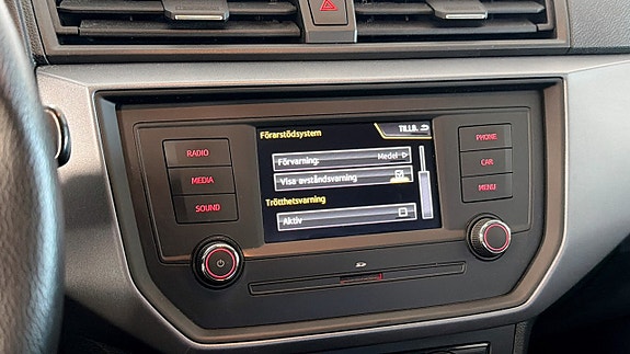 Seat Arona 14 of 21