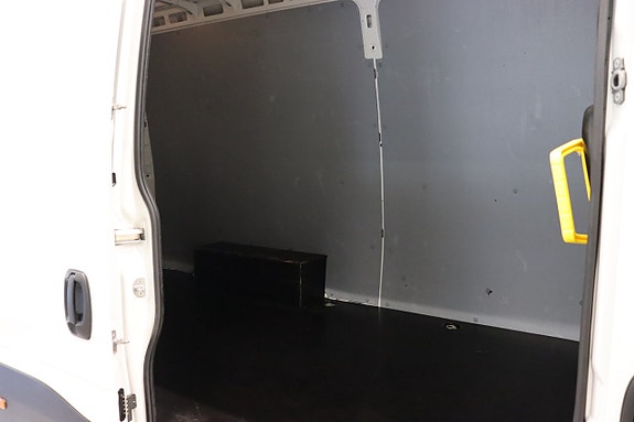 Iveco Daily 9 of 21