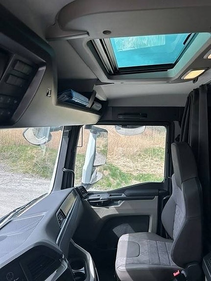 MAN TGX 26.520 6x2-4 BL CH 4 of 7