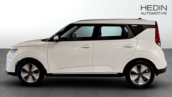 Kia e-Soul 6 of 9
