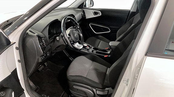 Kia e-Soul 4 of 9