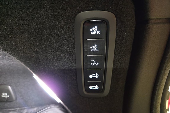 Volvo EX90 13 of 20