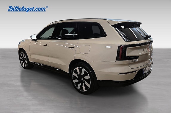 Volvo EX90 4 of 20