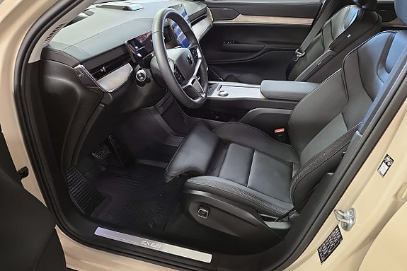 Volvo EX90 9 of 20