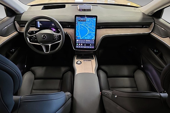 Volvo EX90 8 of 20