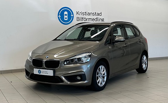 BMW 218d 3 of 12