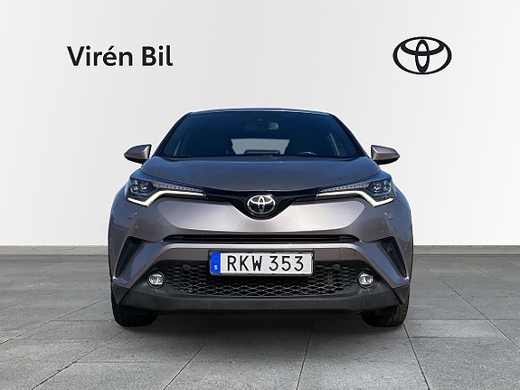 Toyota C-HR 6 of 11