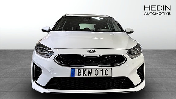 Kia Ceed 8 of 9