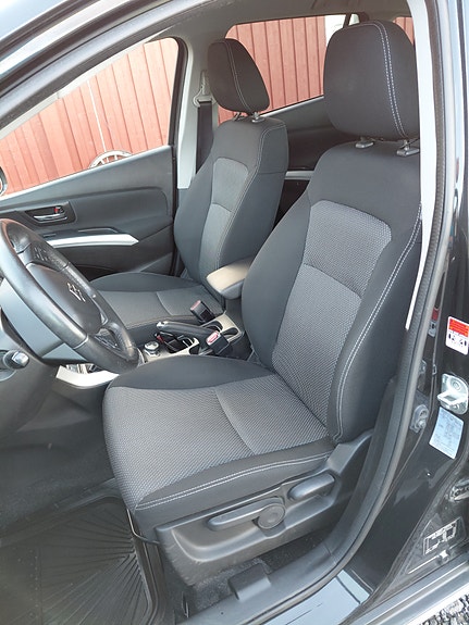 Suzuki SX4 S-Cross 4 of 7