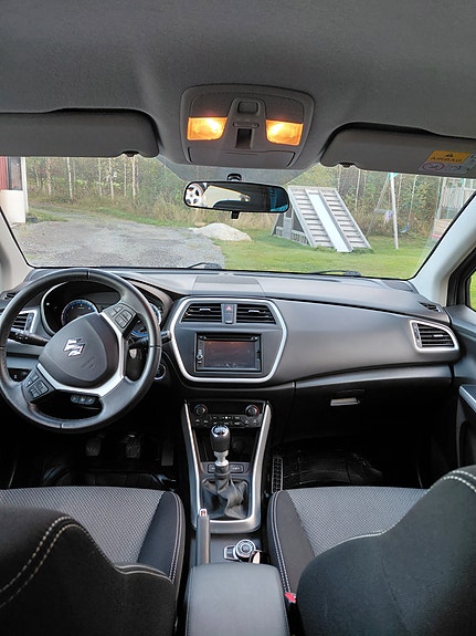 Suzuki SX4 S-Cross 5 of 7