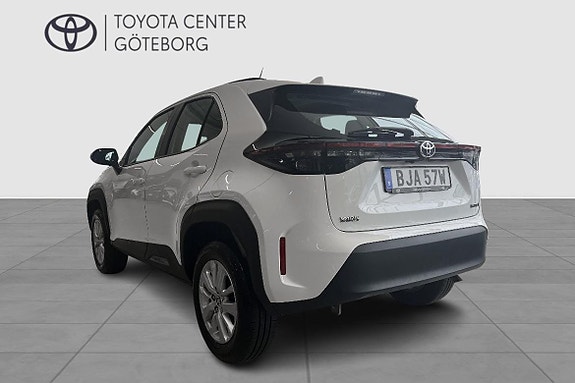 Toyota Yaris Cross 3 of 14