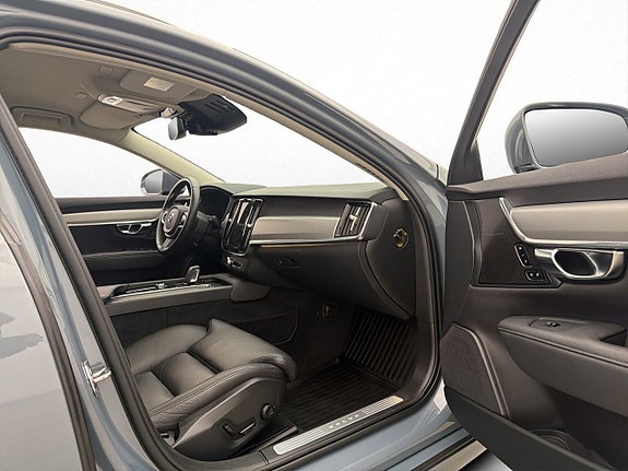 Volvo V90 12 of 30