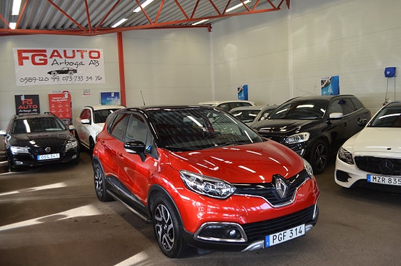 Renault Captur 3 of 24