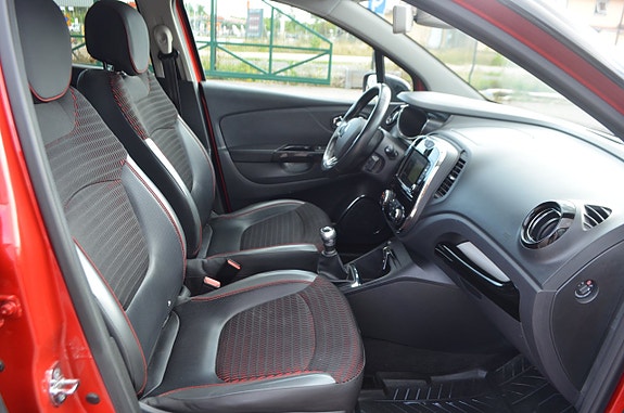 Renault Captur 16 of 24