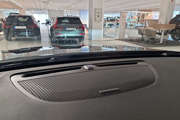 Volvo V60 14 of 16