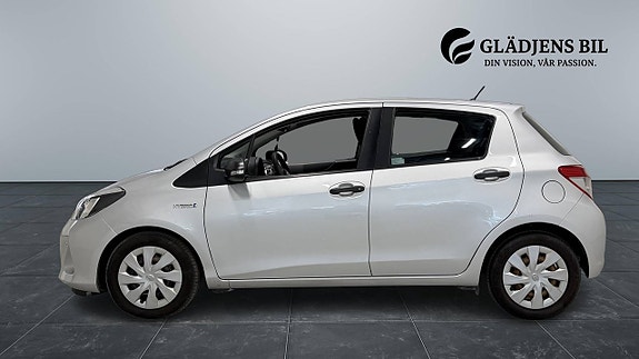 Toyota Yaris 4 of 23