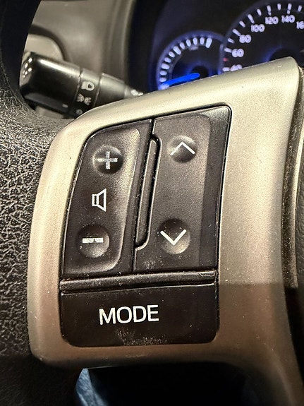 Toyota Yaris 21 of 23