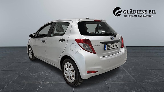 Toyota Yaris 5 of 23