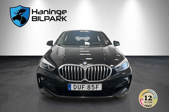 BMW 120i 3 of 30