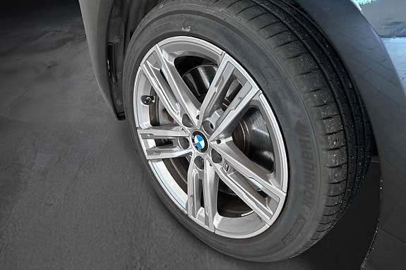 BMW 120i 11 of 30