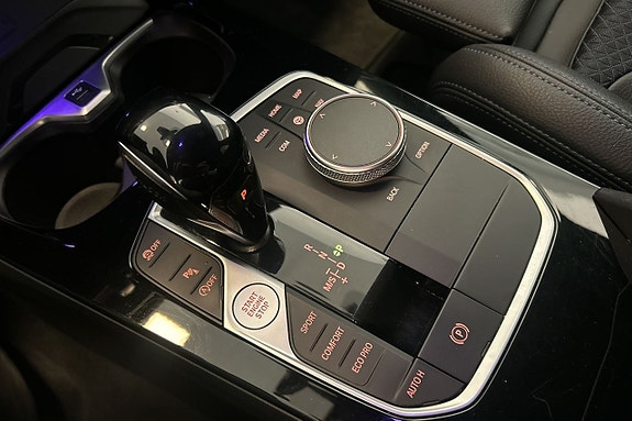 BMW 120i 25 of 30