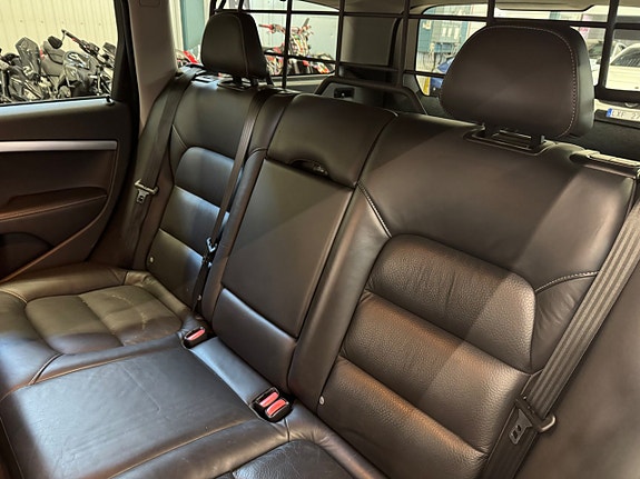 Volvo XC70 14 of 24