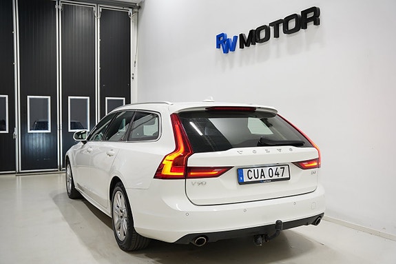 Volvo V90 4 of 20