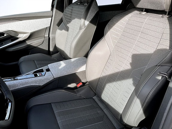 Peugeot 5008 5 of 15