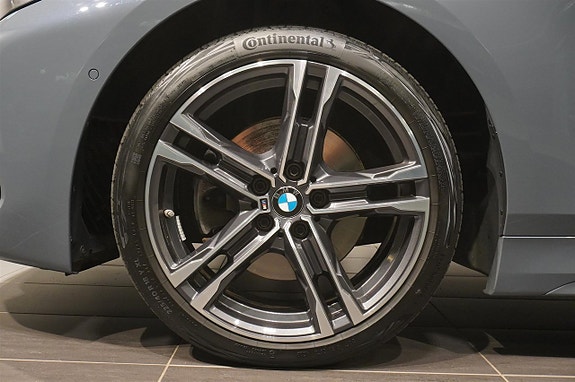 BMW 118i 7 of 15