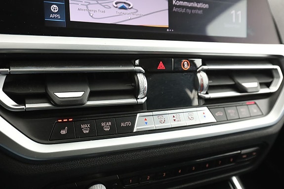 BMW 330e 25 of 30