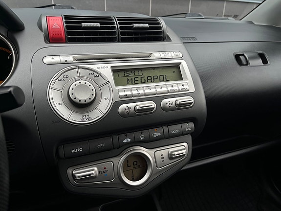 Honda Jazz 17 of 23