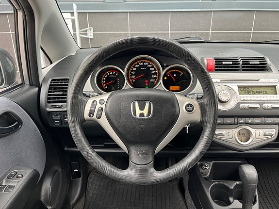 Honda Jazz 14 of 23
