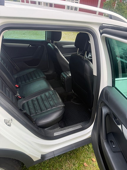 Volkswagen Passat Alltrack 6 of 7