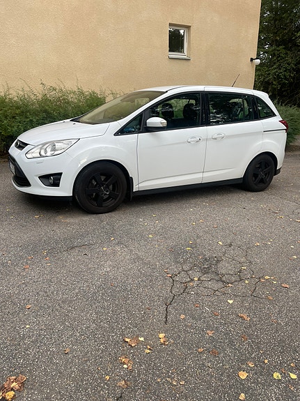 Ford Grand C-MAX 2 of 7