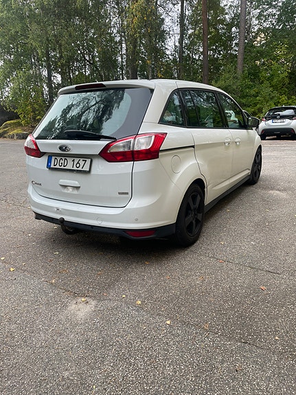 Ford Grand C-MAX 6 of 7