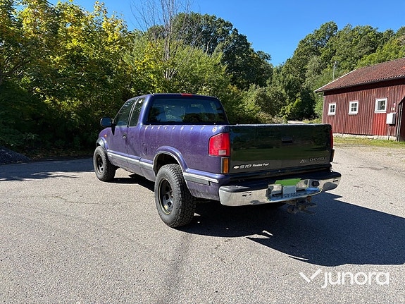 Chevrolet S10 2 of 28