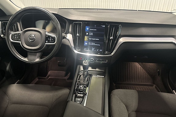 Volvo V60 Cross Country 9 of 22
