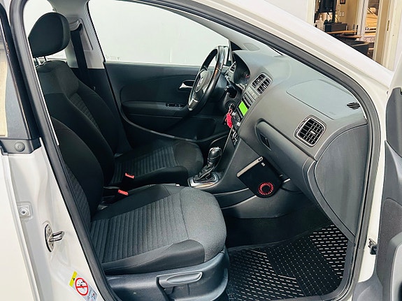 Volkswagen Polo 13 of 19